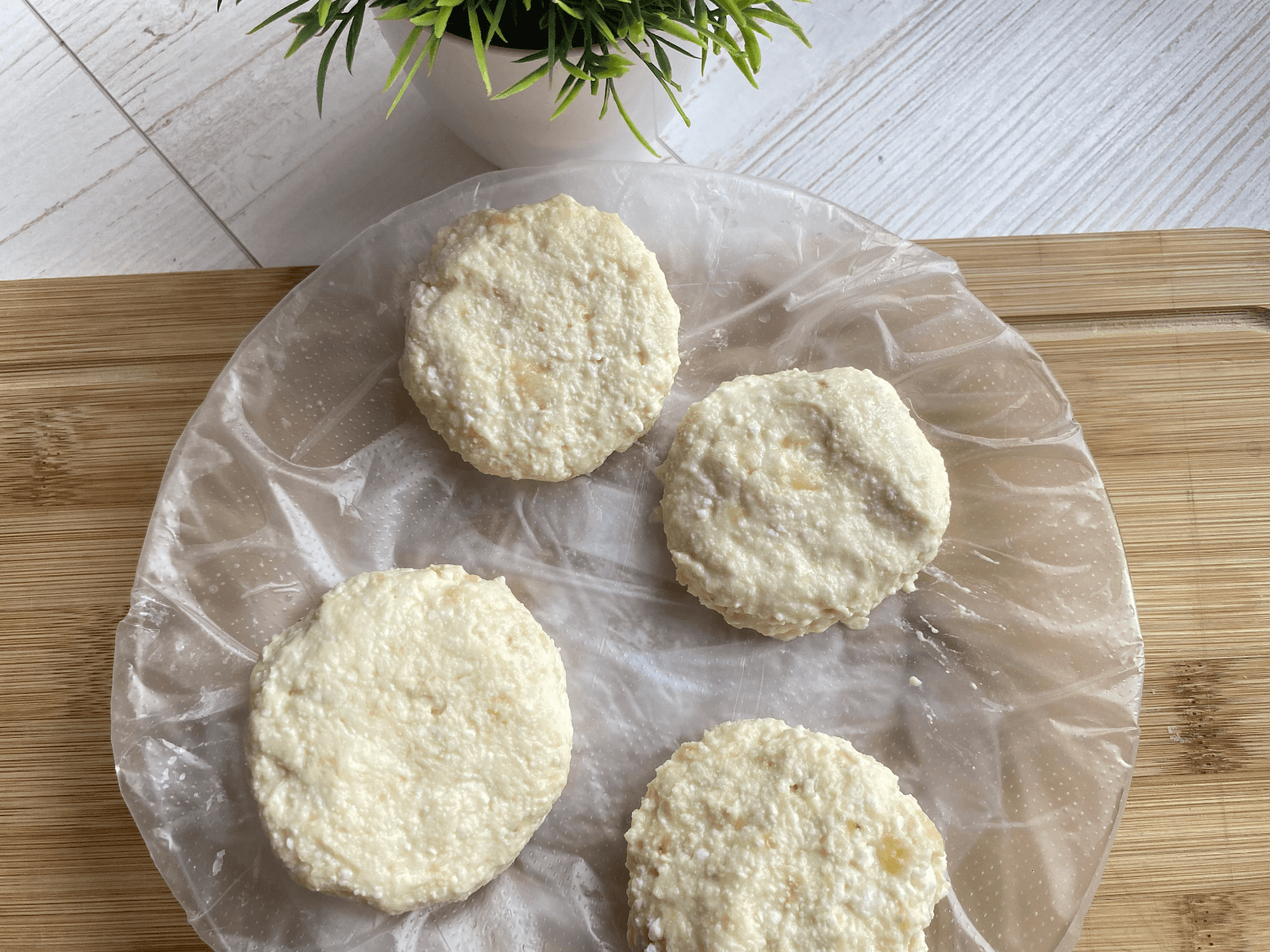 Syrniki (Cheese Pancakes)